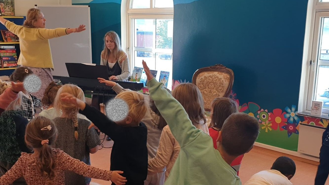 Forestilling for barnehagebarn